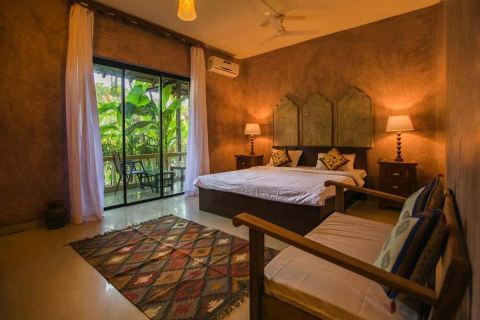 Devarya Wellness Beach Resort Morjim Luaran gambar