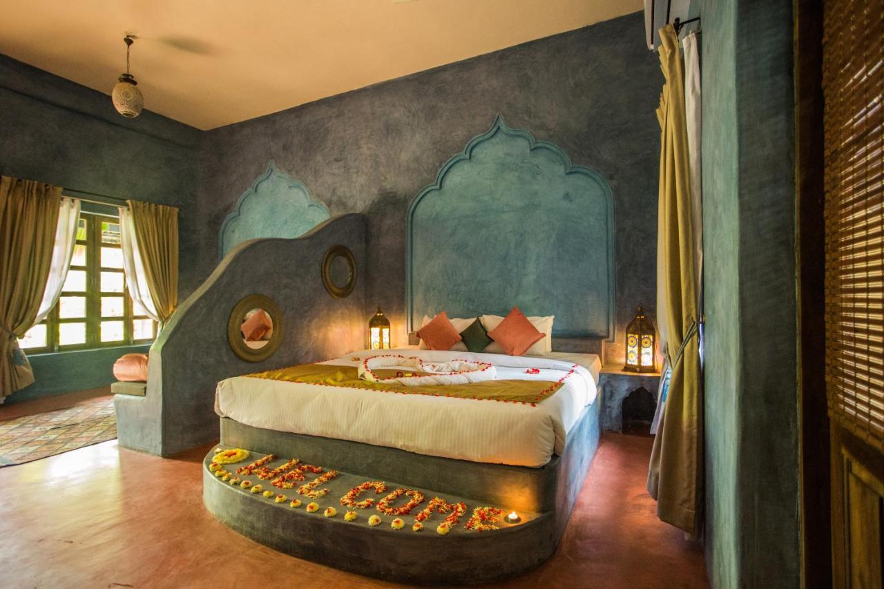 Devarya Wellness Beach Resort Morjim Luaran gambar
