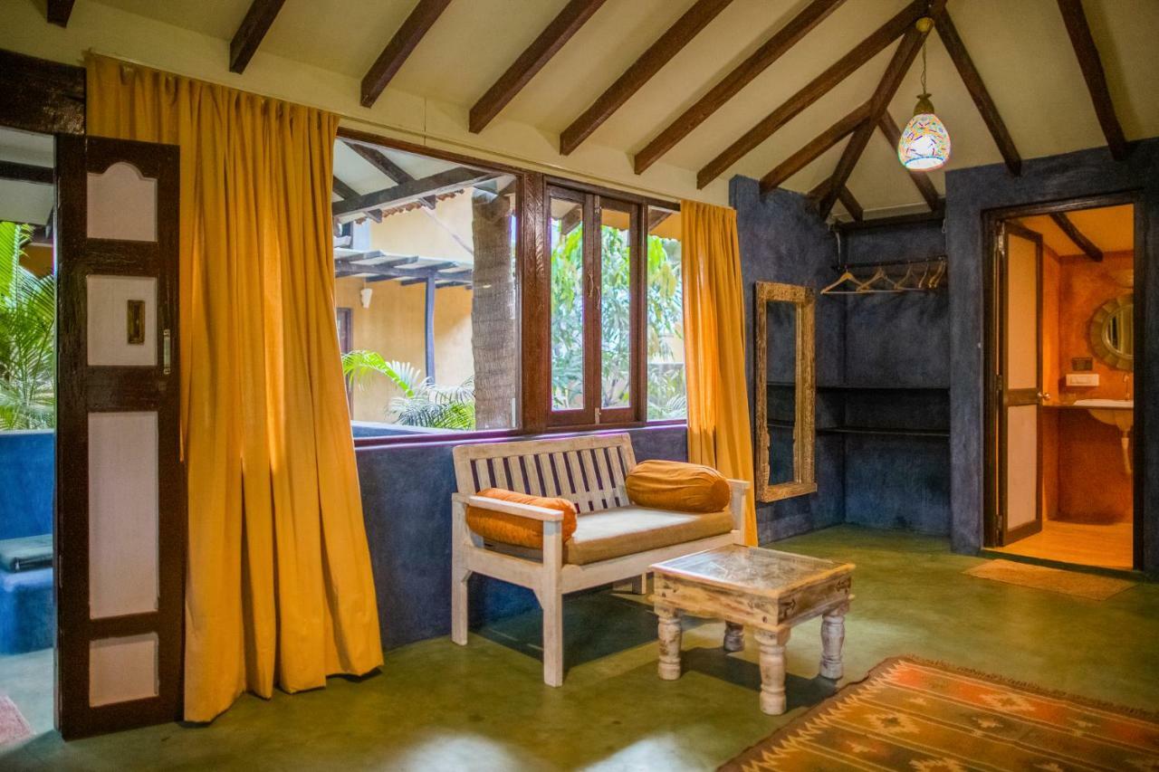 Devarya Wellness Beach Resort Morjim Luaran gambar